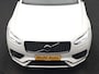 Volvo XC90 T8 Recharge AWD R-Design 7 Persoons LONG RANGE PHEV 455pk Dealer O.H. | Trekhaak Af Fabriek | Luchtvering | Panodak | Adaptive Cruise | 360 Camera | Harman / Kardon | Lederen Sportstoelen Memory & Ventilatie | Stuur Verwarmd | Keyless | Blis | 20"L.M | Plug In Hybrid |