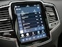 Volvo XC90 T8 AWD Plus Dark 7 Persoons LONG RANGE PHEV 455pk Dealer O.H. | Trekhaak Af Fabriek | Luchtvering | Panodak | Adaptive Cruise | 360 Camera | Harman / Kardon | Lederen Sportstoelen Memory & Ventilatie | Stuur Verwarmd | Keyless | Blis | 20"L.M | Plug In Hybrid |