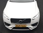 Volvo XC90 T8 AWD Plus Dark 7 Persoons LONG RANGE PHEV 455pk Dealer O.H. | Trekhaak Af Fabriek | Luchtvering | Panodak | Adaptive Cruise | 360 Camera | Harman / Kardon | Lederen Sportstoelen Memory & Ventilatie | Stuur Verwarmd | Keyless | Blis | 20"L.M | Plug In Hybrid |