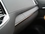 Volvo XC90 T8 AWD Plus Dark 7 Persoons LONG RANGE PHEV 455pk Dealer O.H. | Trekhaak Af Fabriek | Luchtvering | Panodak | Adaptive Cruise | 360 Camera | Harman / Kardon | Lederen Sportstoelen Memory & Ventilatie | Stuur Verwarmd | Keyless | Blis | 20"L.M | Plug In Hybrid |