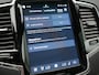 Volvo XC90 T8 Recharge AWD R-Design 7 Persoons LONG RANGE PHEV 455pk Dealer O.H. | Trekhaak Af Fabriek | Luchtvering | Panodak | Adaptive Cruise | 360 Camera | Harman / Kardon | Lederen Sportstoelen Memory & Ventilatie | Stuur Verwarmd | Keyless | Blis | 20"L.M | Plug In Hybrid |