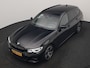 BMW 3-Serie Touring 330e M Sport PHEV 293pk Dealer O.H. | Trekhaak Af Fabriek | Adaptive Cruise | Head Up | 360 Camera | Adaptief Onderstel | Alcantara Sportstoelen & Stuur Verwarmd | Laser LED | Sfeerverlichting | Keyless | Blis | Apple Carplay | Plug In Hybrid |