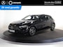 Mercedes-Benz A-klasse 180 Star Edition AMG Line | Panoramaschuifdak | Night | Multibeam LED | DISTRONIC | Dodehoekassistent