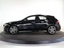 Mercedes-Benz A-klasse 180 Star Edition AMG Line | Panoramaschuifdak | Night | Multibeam LED | DISTRONIC | Dodehoekassistent