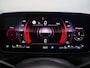 Mercedes-Benz C-klasse 300e Business Solution AMG | Panoramaschuifdak | Nightpakket | Digital Light | 19" LM velgen | Dodehoekassistent | 360° camera | Stoelverwarming | Sfeerverlichting |