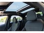 Mercedes-Benz C-klasse 180 Star Edition AMG line | Panorama-schuifdak | Sfeerverlichting | Burmester 3D | Achteruitrijcamera | Smartphone-integratie