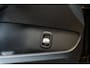 Mercedes-Benz C-klasse 180 Star Edition AMG line | Panorama-schuifdak | Sfeerverlichting | Burmester 3D | Achteruitrijcamera | Smartphone-integratie