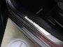 Mercedes-Benz CLA 180 Business Solution AMG | Panoramaschuifdak | Premium Plus-pakket | Winterpakket | Techniek-pakket | Burmester | Trekhaak | Head-up display |