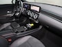 Mercedes-Benz A-klasse 250e Business Solution AMG | Panoramaschuifdak | Night | Multibeam Led | Achteruitrijcamera | Afneembare trekhaak |