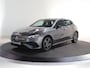 Mercedes-Benz A-klasse 250e Business Solution AMG | Panoramaschuifdak | Night | Multibeam Led | Achteruitrijcamera | Afneembare trekhaak |