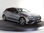Mercedes-Benz A-klasse 250e Business Solution AMG | Panoramaschuifdak | Night | Multibeam Led | Achteruitrijcamera | Afneembare trekhaak |