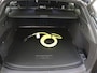 Volkswagen ID.7 Tourer Pro Limited Edition | Achterbank in ongelijke delen neerklapbaar incl. middenarmsteun en doorlaadmogelijkheid | Afstandscontrolesysteem (Front Assist), met voetgangers- en fietsersherkenning | Airconditioning automatisch, 2-zone (Climatronic)