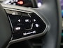 Volkswagen ID.7 Tourer Pro Limited Edition | Achterbank in ongelijke delen neerklapbaar incl. middenarmsteun en doorlaadmogelijkheid | Afstandscontrolesysteem (Front Assist), met voetgangers- en fietsersherkenning | Airconditioning automatisch, 2-zone (Climatronic)