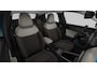 Fiat 600 600e La Prima | 10,25" touchscreen radio met Bluetooth, DAB & USB | Automatische airconditioning | Extra getint glas achter