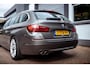 BMW 5-Serie Touring 520i Luxury Line|Pano|Memory|Virtual|Camera|Comfortstoelen