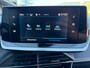 Peugeot 2008 1.2 PureTech Allure / DISTRIBUTIERIEM NIEUW / Apple CarPlay-Android / Stoelverwarming / ALL-Season / 1e Eigenaar