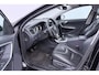Volvo V60 1.6 T3 Momentum | Bi-Xenon | Panoramadak | Leder | Stoelverwarming | PDC V+A