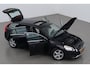 Volvo V60 1.6 T3 Momentum | Bi-Xenon | Panoramadak | Leder | Stoelverwarming | PDC V+A