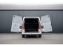 Volkswagen Transporter T6.1 Bulli 2.0 TDI L1H1 | Virtual cockpit | Automaat | 150 PK | 3-Zits | 1e Eigenaar | LED | Camera | Carplay | PDC | Zijschuifdeur R+L | Trekhaak