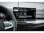 Volkswagen Golf 1.5 eHybrid 204pk DSG Style Edition | Panoramadak | Trekhaak | Head-up