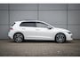 Volkswagen Golf 1.5 eHybrid 204pk DSG Style Edition | Panoramadak | Trekhaak | Head-up