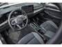 Volkswagen Golf 1.5 eHybrid 204pk DSG Style Edition | Panoramadak | Trekhaak | Head-up