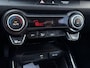 Kia Stonic 1.0 T-GDI MHEV DynamicLine | Achteruitrijcamera | Navigatie | Dodehoeksensor | Keyless go/start | Climate control