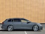 Volkswagen Golf Variant 1.5 eTSI R-Line Business+ | Apple Carplay | IQ light | Panorama dak | Adaptive Cruise Control | Rijmodus Regeling | Stoelverwarming |