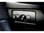 Volvo V40 2.0 T3 Dynamic Edition | Panoramadak | Volvo on Call | Harman Kardon | Standkachel | Trekhaak | Camera