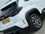 Toyota Yaris Cross 1.5 Hybrid 115 Dynamic LED|Keyles|Stoel+Stuurverwarming|Clima|Cruise|PDC|CarPlay Navigatie|Camera|PDC|Automaat!