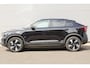 Volvo C40 Single Motor Extended Range Ultimate 82 kWh Connect MicroTech / Nubuck Textiel Bekleding | Trekhaak Elektrisch Uitklapbaar | Lichtmetalen Velgen 19" | Alls Banden | Digitale Binnen Spiegel |Cruise Control Adaptief Met Stop&Go En Stuurhulp | Electronic Climate Controle | Voorstoelen + Stuurwiel Verwarmend | Warmtepomp | Google Navigatie Systeem |