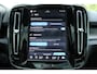 Volvo C40 Single Motor Extended Range Ultimate 82 kWh Connect MicroTech / Nubuck Textiel Bekleding | Trekhaak Elektrisch Uitklapbaar | Lichtmetalen Velgen 19" | Alls Banden | Digitale Binnen Spiegel |Cruise Control Adaptief Met Stop&Go En Stuurhulp | Electronic Climate Controle | Voorstoelen + Stuurwiel Verwarmend | Warmtepomp | Google Navigatie Systeem |