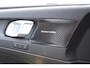 Volvo C40 Single Motor Extended Range Ultimate 82 kWh Connect MicroTech / Nubuck Textiel Bekleding | Trekhaak Elektrisch Uitklapbaar | Lichtmetalen Velgen 19" | Alls Banden | Digitale Binnen Spiegel |Cruise Control Adaptief Met Stop&Go En Stuurhulp | Electronic Climate Controle | Voorstoelen + Stuurwiel Verwarmend | Warmtepomp | Google Navigatie Systeem |