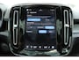Volvo C40 Single Motor Extended Range Ultimate 82 kWh Connect MicroTech / Nubuck Textiel Bekleding | Trekhaak Elektrisch Uitklapbaar | Lichtmetalen Velgen 19" | Alls Banden | Digitale Binnen Spiegel |Cruise Control Adaptief Met Stop&Go En Stuurhulp | Electronic Climate Controle | Voorstoelen + Stuurwiel Verwarmend | Warmtepomp | Google Navigatie Systeem |