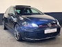 Volkswagen Golf GTI Performance Pano Akra