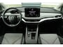 Skoda Enyaq 60 180pk | Stoelverwarming | Trekhaak | Cruise Control | Camera | Climate Control | Apple CarPlay / Android Auto