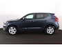 Volvo XC40 B3 Core - IntelliSafe Assist & Surround - Parkeercamera achter - Parkeersensoren voor & achter - Elektr. bedienb. voorstoelen met geheugen links - Extra getint glas - 18' LMV