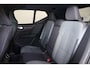 Volvo XC40 B3 Core - IntelliSafe Assist & Surround - Parkeercamera achter - Parkeersensoren voor & achter - Elektr. bedienb. voorstoelen met geheugen links - Extra getint glas - 18' LMV