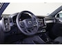 Volvo XC40 B3 Core - IntelliSafe Assist & Surround - Parkeercamera achter - Parkeersensoren voor & achter - Elektr. bedienb. voorstoelen met geheugen links - Extra getint glas - 18' LMV