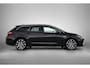 Toyota Corolla Touring Sports 2.0 Hybrid Premium | Schuif/kantel dak | JBL | Head-Up Display | dodehoek detectie | Stoel+stuurverwarming | Parkeersensoren voor+achter met assistent | Elektrische achterklep |