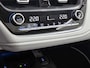 Toyota Corolla Touring Sports 2.0 Hybrid Premium | Schuif/kantel dak | JBL | Head-Up Display | dodehoek detectie | Stoel+stuurverwarming | Parkeersensoren voor+achter met assistent | Elektrische achterklep |