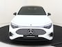 Mercedes-Benz CLA 200 Business Solution AMG 58 kWh Nightpakket - Carplay - Dodehoek Assistent - Sfeerverlichting - Achteruitrijcamera - Stoelverwarming