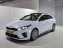 Kia ProCeed 1.5 T-GDI GT-PlusLine Automaat, 18 inch, Stoel en Stuur verwarming, Schuif kantel dak, Apple Carplay/Android Auto, Navigatie, Camera.