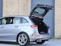 Mercedes-Benz B-klasse 250 AMG line 225PK Leder/Alcantara | NL Auto | Widescreen | Haak | Stoelverwarming