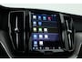 Volvo XC60 2.0 T8 Plug-in hybrid AWD Ultimate Dark | Trekhaak | 360 camera | Head-up | Harman / Kardon 4x Stoel + stuurverwarming |