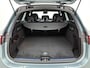 Mercedes-Benz GLC 300e 4MATIC Business Solution AMG | Advanced plus pakket | Nightpakket | Trekhaak | Middenconsole metaalstructuur | 19” vijfspaaks lichtmetalen AMG-velgen | 	URBAN GUARD Plus | Warmtewerend, donkergetint glas |