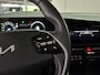 Kia Niro Hybrid 1.6 GDi DynamicPlusLine Stoel en Stuur verwarming, Schuif kantel dak, Apple Carplay/Android Auto, Navigatie, Camera.