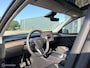 Tesla Model Y RWD | SOH 92% | Pearl White | Originele Afneembare Trekhaak | 20" Zwarte Velgen | 11/2023 | 194.000 km