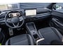 Volkswagen T-Roc 1.5 eTSI 150pk DSG R-Line First Edition | Trekhaak | Matrix LED | 19" Velgen