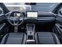 Volkswagen T-Roc 1.5 eTSI 150pk DSG R-Line First Edition | Trekhaak | Matrix LED | 19" Velgen